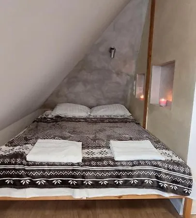 Lägenhet Rejtana 10 Attic *